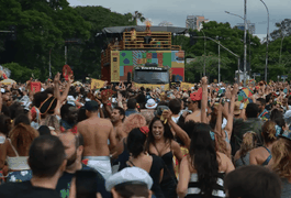 Salvador terá um dia a mais no Carnaval em 2027, anuncia prefeito