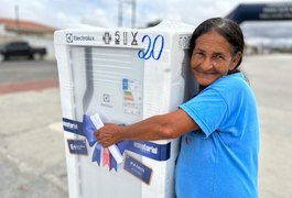 Equatorial entrega 40 geladeiras aos moradores de Jundiá e São José da Tapera