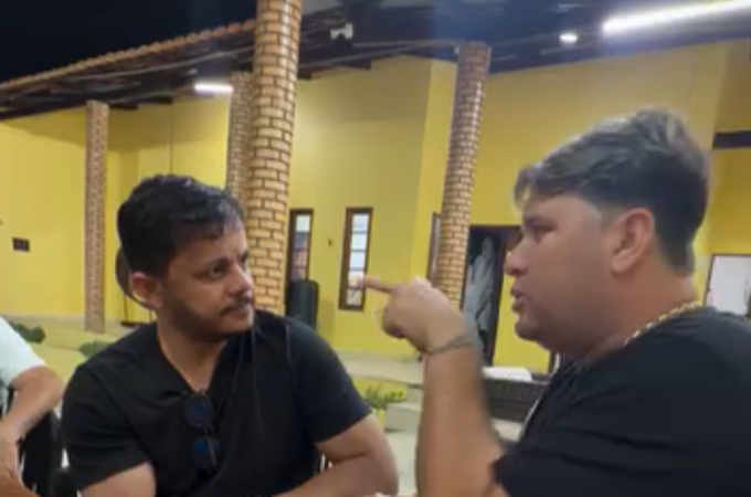 VÍDEO: Eleitores de Lula e Flávio Bolsonaro apostam carros em Arapiraca