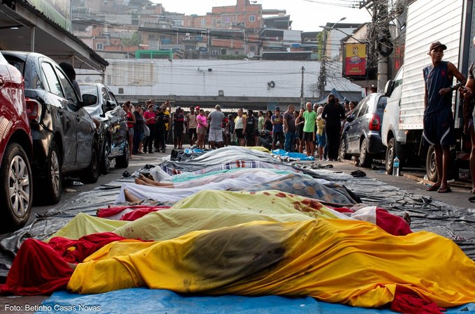 Corpos dos 117 suspeitos mortos em megaoperação no RJ são liberados, diz Defensoria Pública