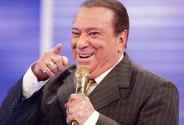 Silvio Santos pede e Raul Gil permanece no SBT até o ano que vem