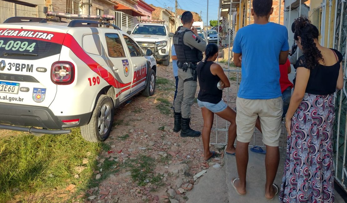 Corpo de mulher é encontrado em residência de Arapiraca