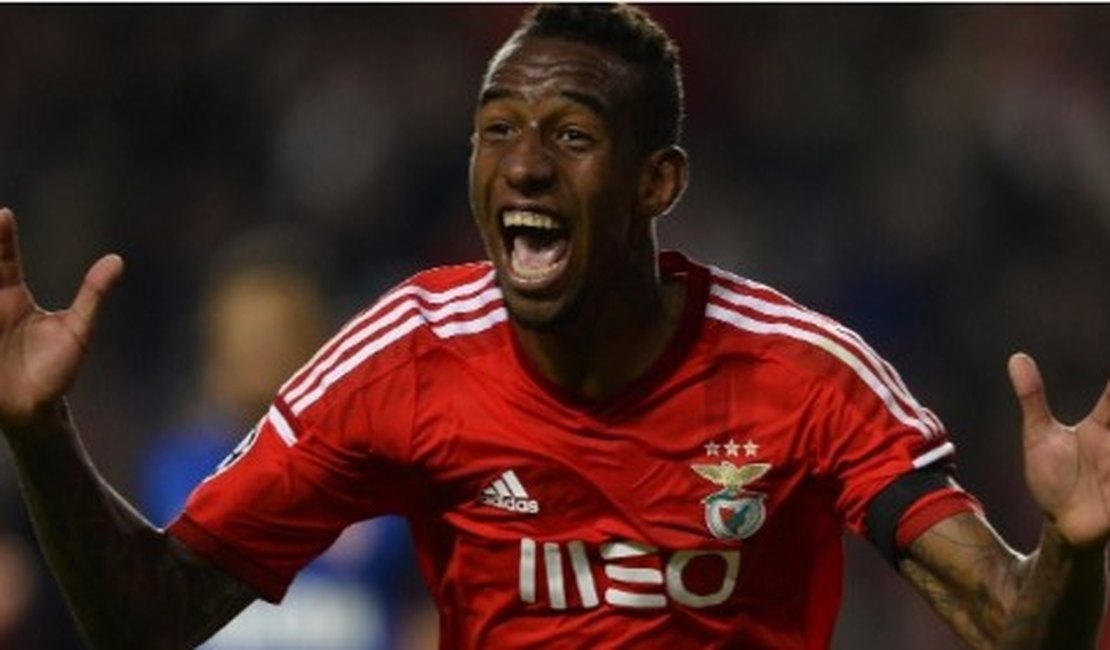 Empresário nega acordo de empréstimo de Talisca ao Cruzeiro