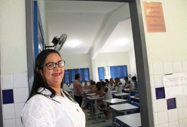 Programa começa a mudar realidade de escolas em Alagoas