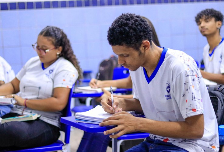 Alagoas está entre os dez estados com maior proporção de alunos no ensino integral