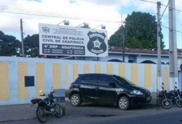 Assaltante invade loja armado e leva celulares e dinheiro, em Arapiraca