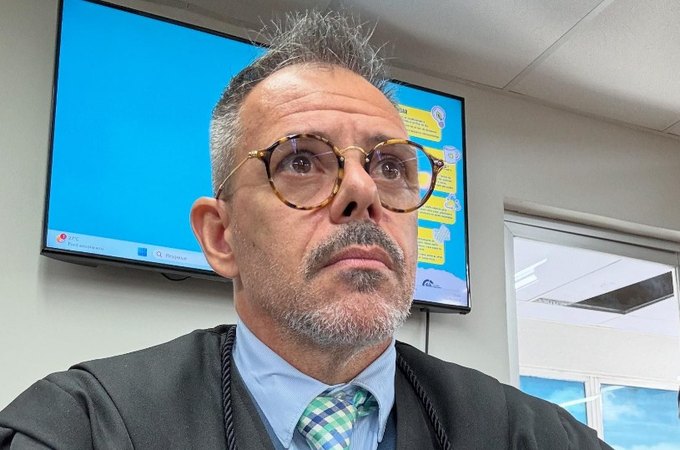 'Me sinto traído pessoal, profissional e politicamente pelo PT', diz Elton Roberto durante entrevista