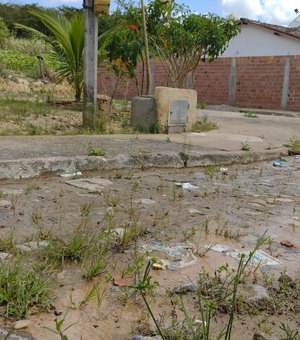 Vídeo. Vazamento gera desperdício e falta de água no Nossa Senhora Aparecida, em Arapiraca