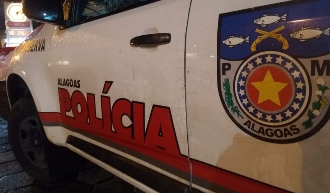 Vítima tem celular roubado dentro de casa no bairro Primavera, em Arapiraca