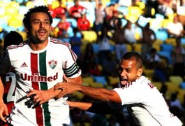 Fluminense vence Flamengo por 2 a 0 e ganha posições no Brasileirão