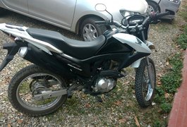 Polícia recupera veículo roubado em Arapiraca