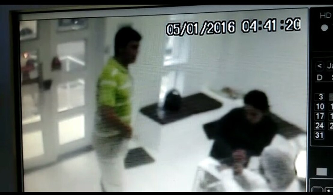 Homem armado assalta funcionários de clínica odontológica no Centro de Arapiraca