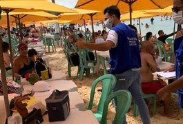 Fiscais do Procon autuam barracas na Praia do Gunga por cobrar consumação mínima