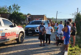 Jovem tenta fugir de dupla armada, mas é morto em terreno baldio, em Palmeira dos Índios