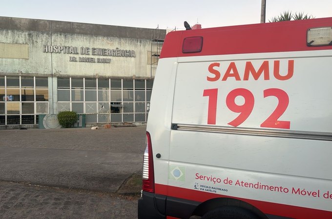 Casal fica ferido após acidente causado por cachorro em via de Arapiraca