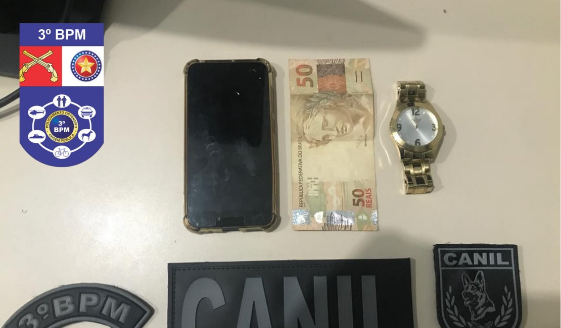 Dupla é detida em flagrante após roubar celular e relógio em Arapiraca
