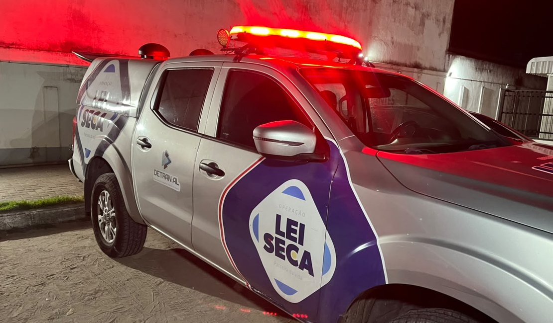 Operação Lei Seca flagra dois condutores por embriaguez ao volante no bairro do Vergel, em Maceió