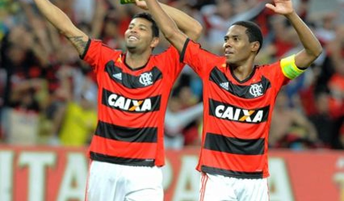 Flamengo vence cruzeiro na raça, com direito a gol no final