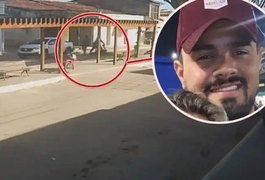 Homem é assassinado e bandidos fogem com o corpo; assista o momento do crime