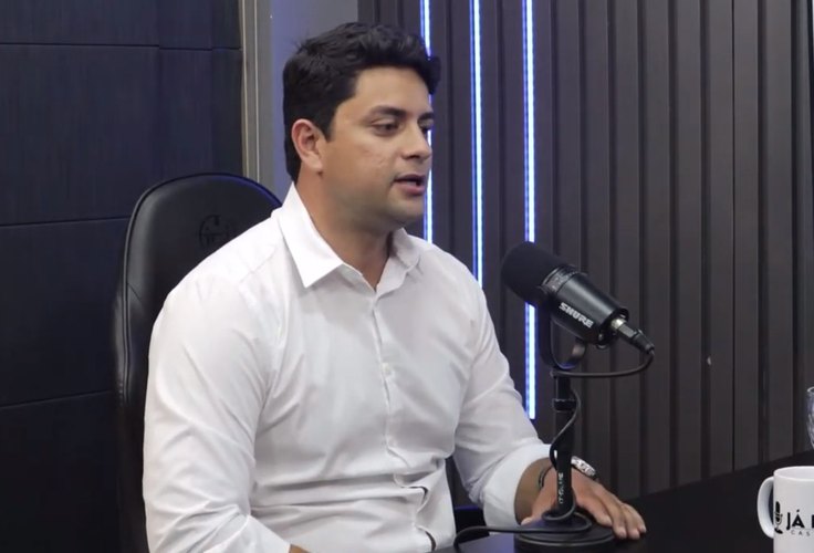 Durante entrevista, Jarbinhas Barros anuncia pré-candidatura a prefeito de Lagoa da Canoa; assista