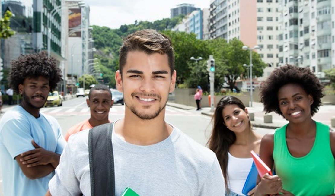 Parecer do CNE define orientações para o ensino em meio à pandemia