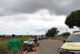 Grave acidente entre carro e moto deixa marchante morto no Agreste alagoano