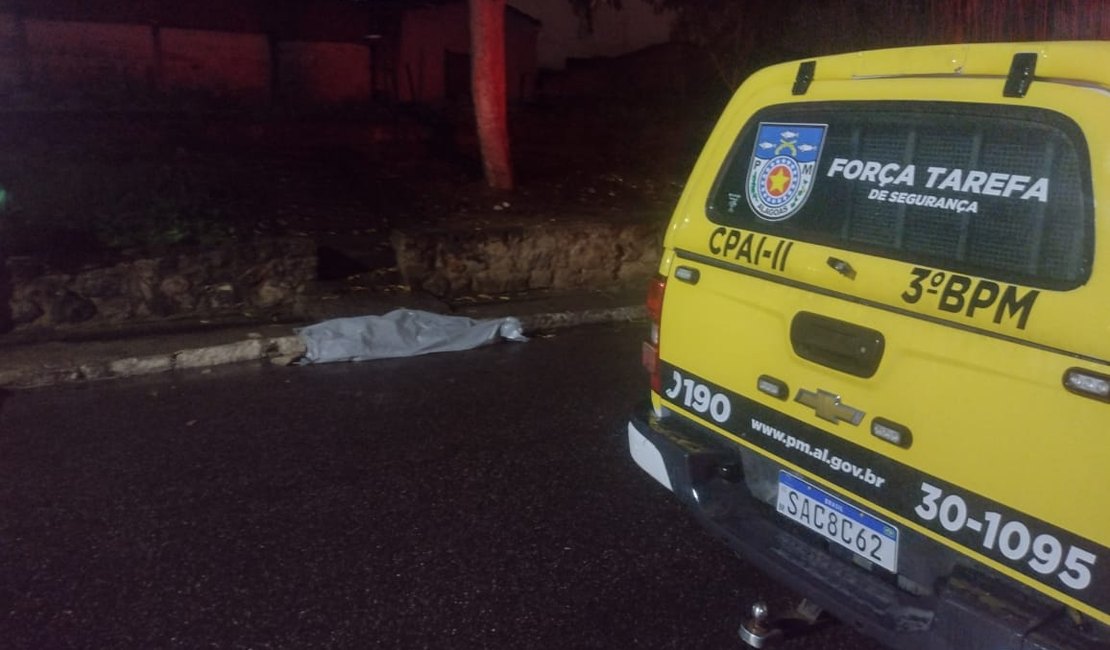 Vídeo. homem é morto a pedradas em Arapiraca