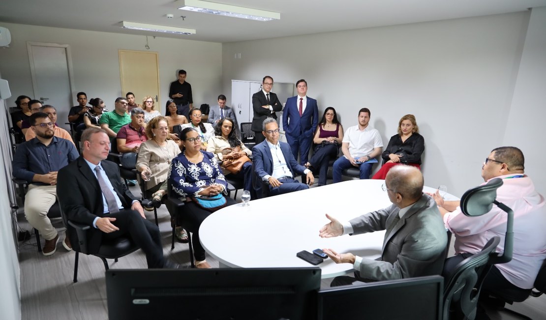 Ministério Público promove reunião e abre diálogo entre chapas que disputam Reitoria da Uncisal