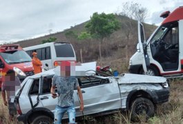 Casal se envolve em grave acidente e é socorrido para o Hospital de Emergência do Agreste