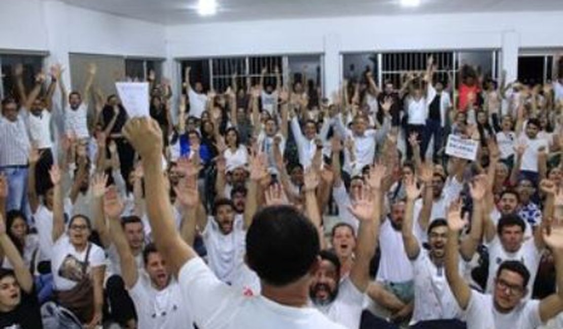 Após assembleia, jornalistas de Alagoas decidem manter greve geral