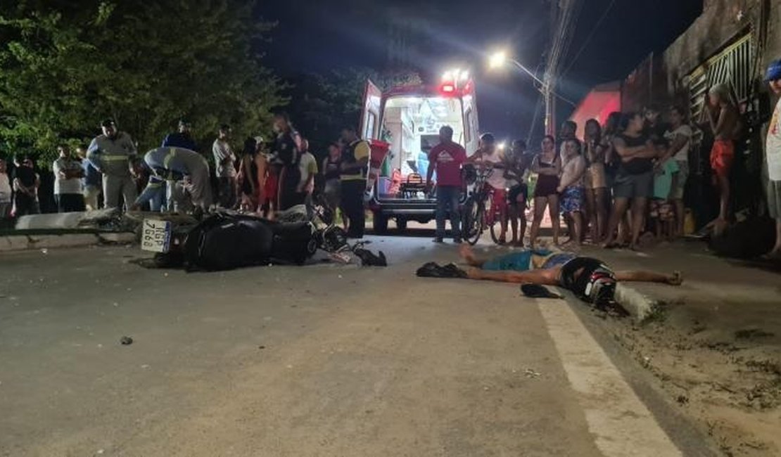 Condutor perde o controle da direção de motocicleta, colide em poste e morre, em São miguel dos Campos