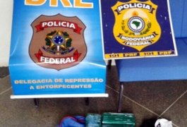 PRF e PF prendem 3 kg de maconha e 1 kg de crack em ônibus fretado que vinha de SP para AL