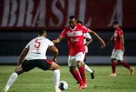 CRB vence o Moto Clube por 2 a 0 no Rei Pelé e avança para a fase de grupos da Copa do Nordeste