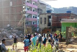 Dois prédios residenciais desabam na zona oeste do Rio