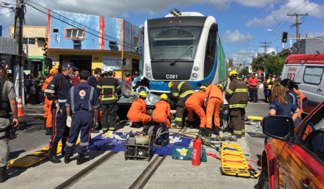 Confirmada uma morte no acidente com VLT, em Maceió