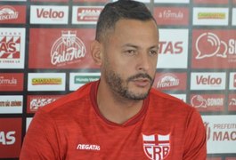 Fernando Henrique lembra tática para desestabilizar Hernane e fala sobre atuação