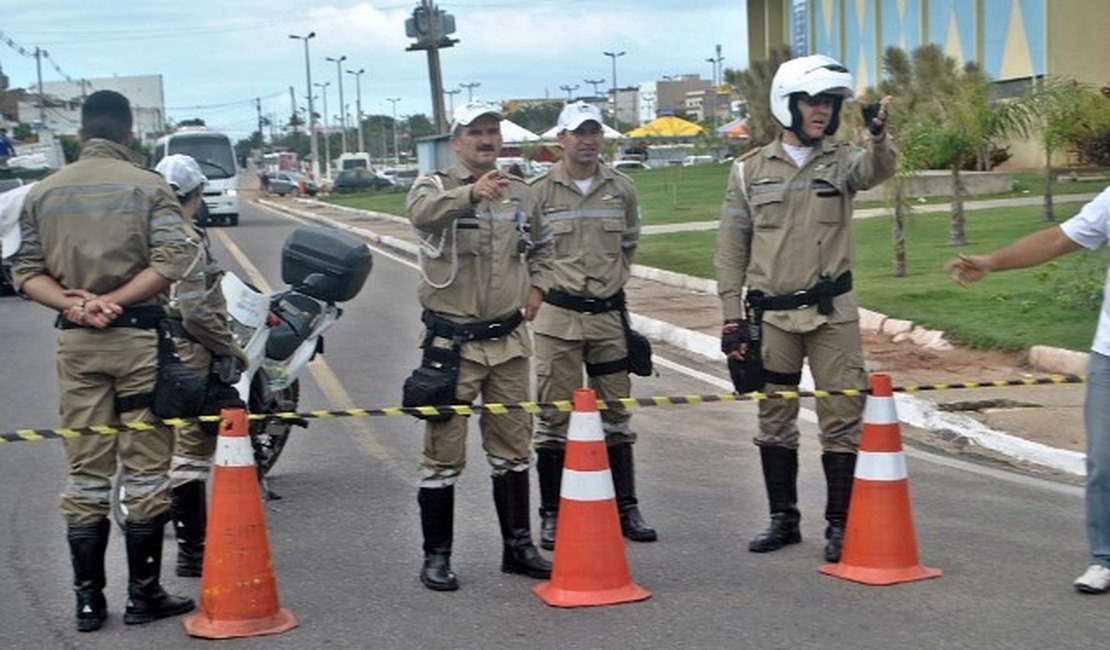 SMTT alerta para proibição de transitar e estacionar veículos no Bosque das Arapiracas neste sábado