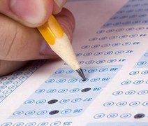 Ufal realiza concurso com salários de até R$ 4 mil
