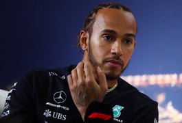 Reflexivo em meio à pandemia, Hamilton afirma que raça humana perdeu o controle