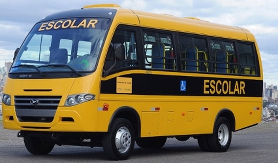 Justiça decide que município de Atalaia mantenha transporte para alunos que estudam em Maceió