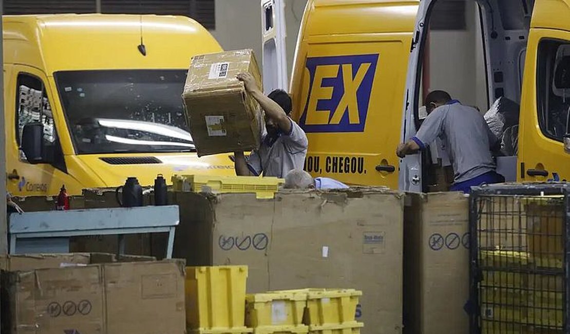 Empregados dos Correios desistem de greve na véspera da Black Friday
