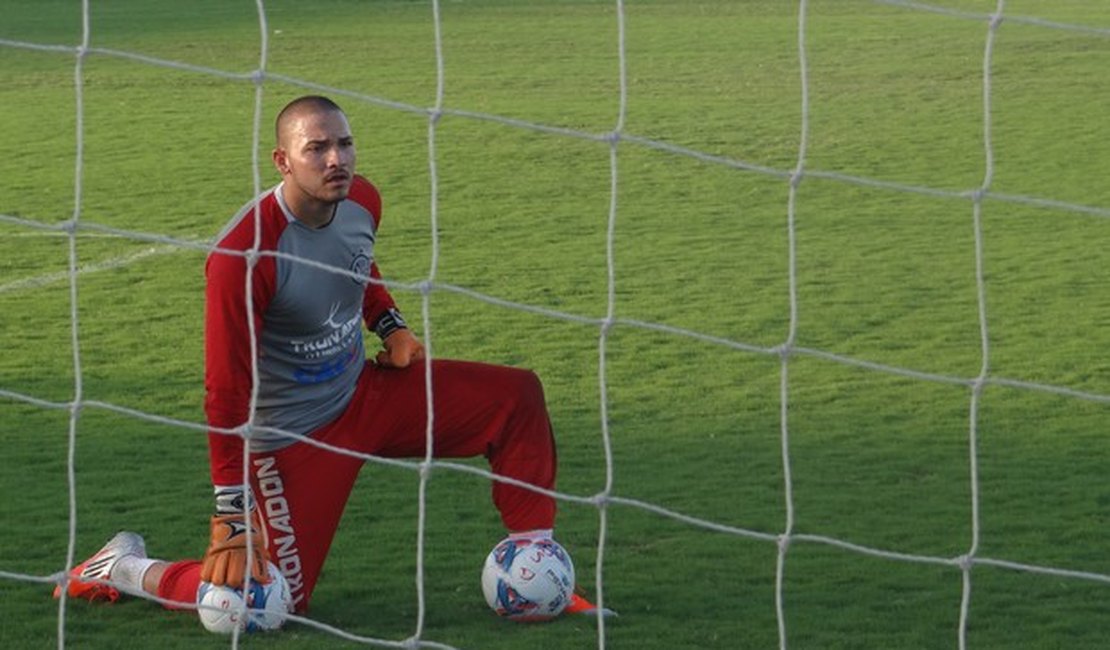 Partida com o ABC é o jogo do ano para o goleiro Marcão