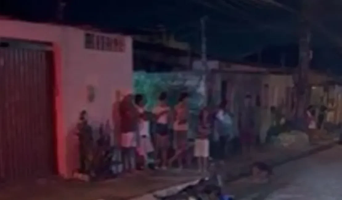 Dois homens são mortos a tiros na área conhecida como 'inferninho', em Maceió