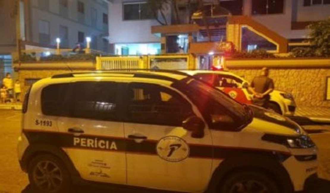 Mãe que jogou recém-nascido do 2º andar e o colocou em saco vai responder em liberdade