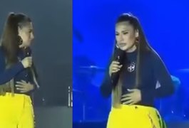 Simone Mendes interrompe show após sentir dor de barriga: 'Eu tô suando pra ir no banheiro'