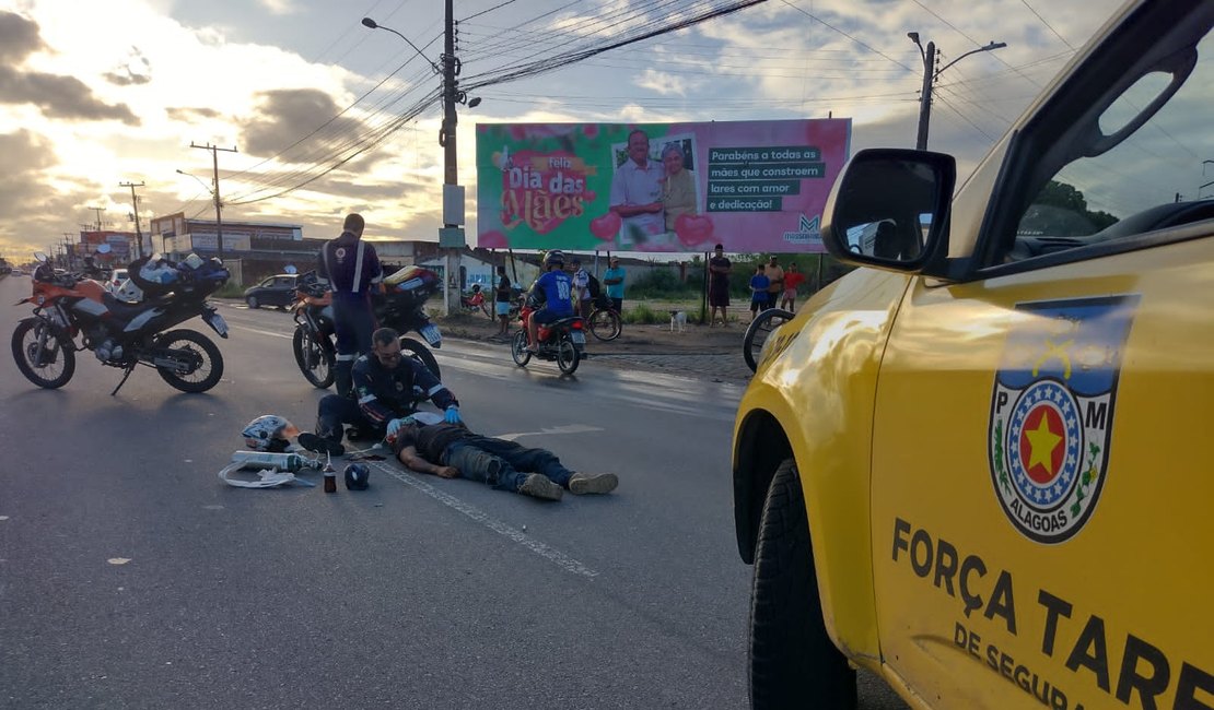 Motociclista fica ferido após perder controle de veículo e cair na pista, em Arapiraca