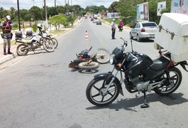 Acidente no Bosque das Arapiracas deixa motociclista ferido