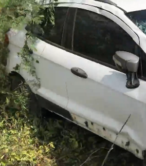 Motorista fica ferido após capotamento de carro em Craíbas