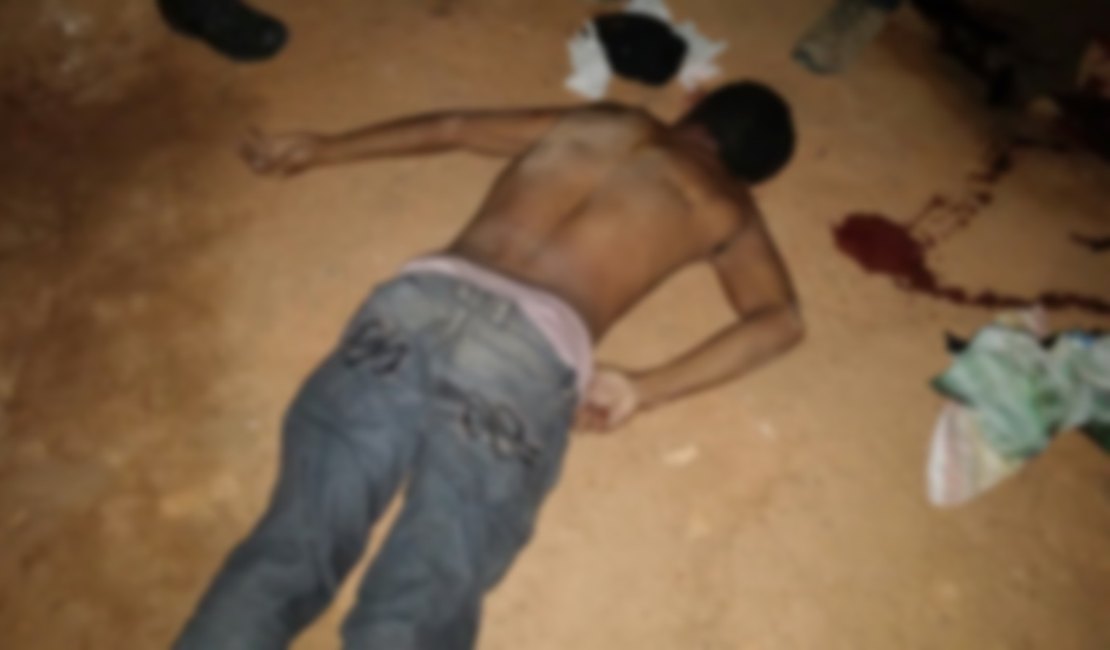 Jovem é assassinado no bairro Senador Arnon de Melo em Arapiraca