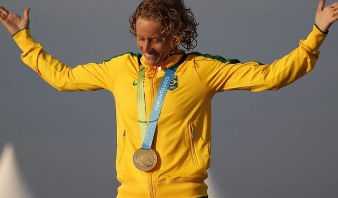 Yane Marques vence votação e será a porta-bandeira do Brasil na abertura